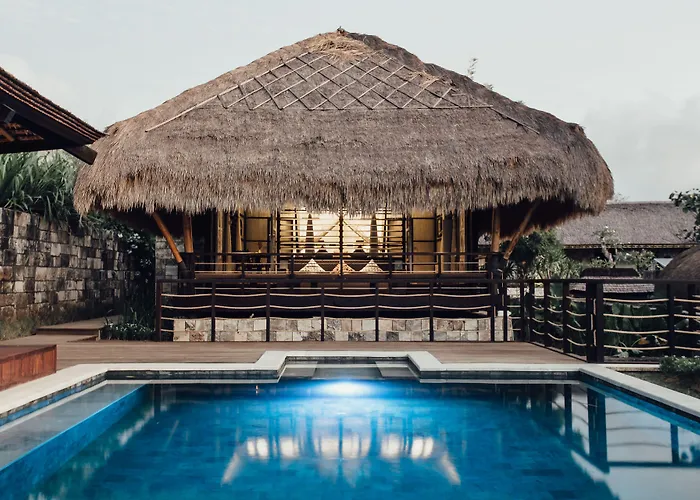 Resort Suarga Padang Padang 4*
