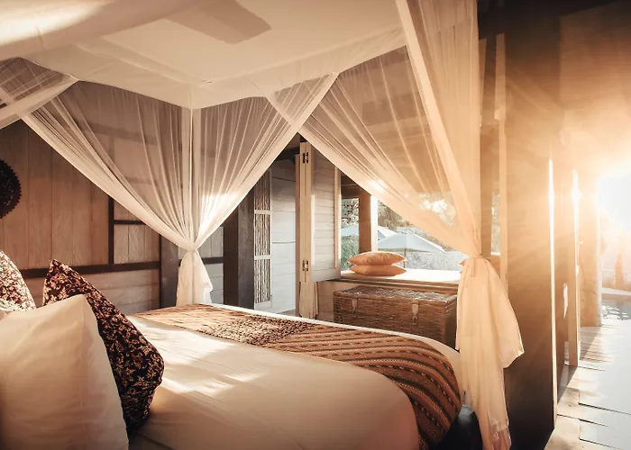 Resort Suarga Padang Padang 4*