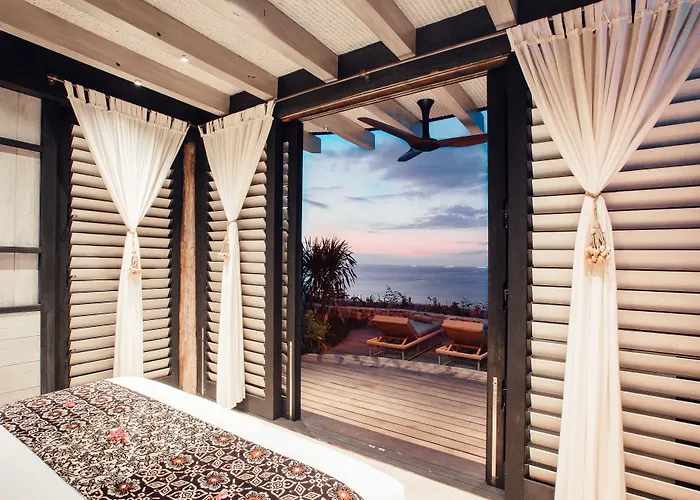 Resort Suarga Padang Padang 4*