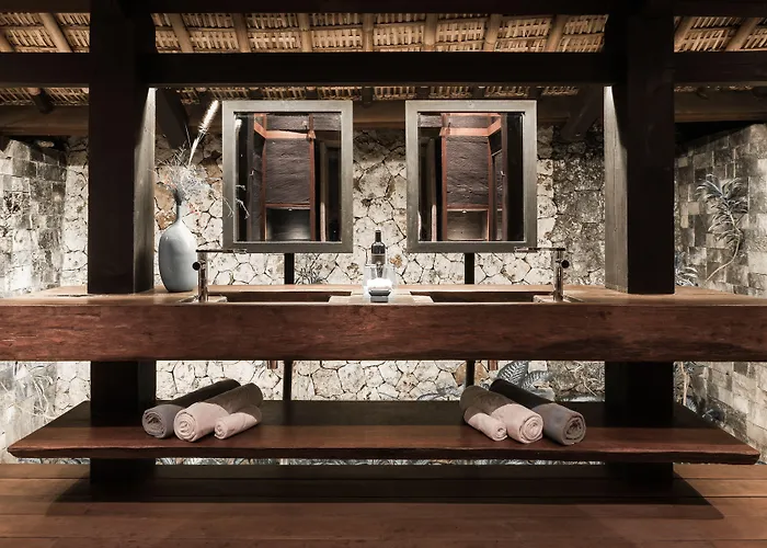 Resort Suarga Padang Padang Uluwatu (Bali)
